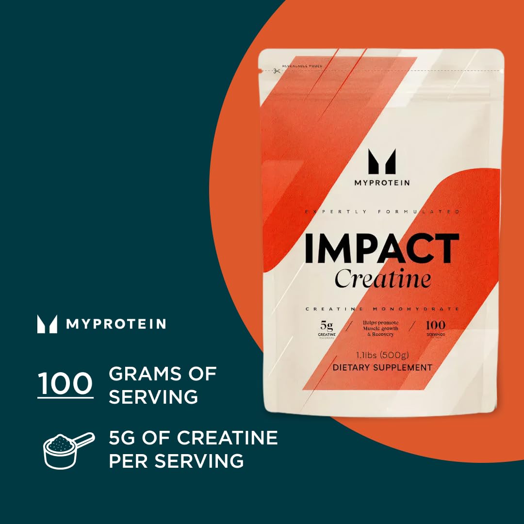 Myprotein creatina polvo textura fina en primer plano, demuestra pureza y fácil disolución