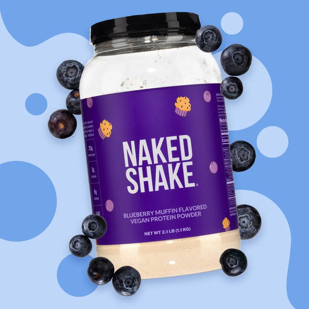 NAKED en mesa de desayuno con fruta, opción vegana sabrosa