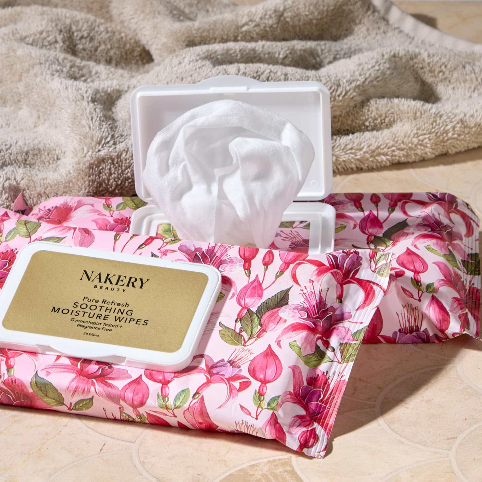 Nakery toallitas en bolso de viaje, conveniencia y confianza diaria
