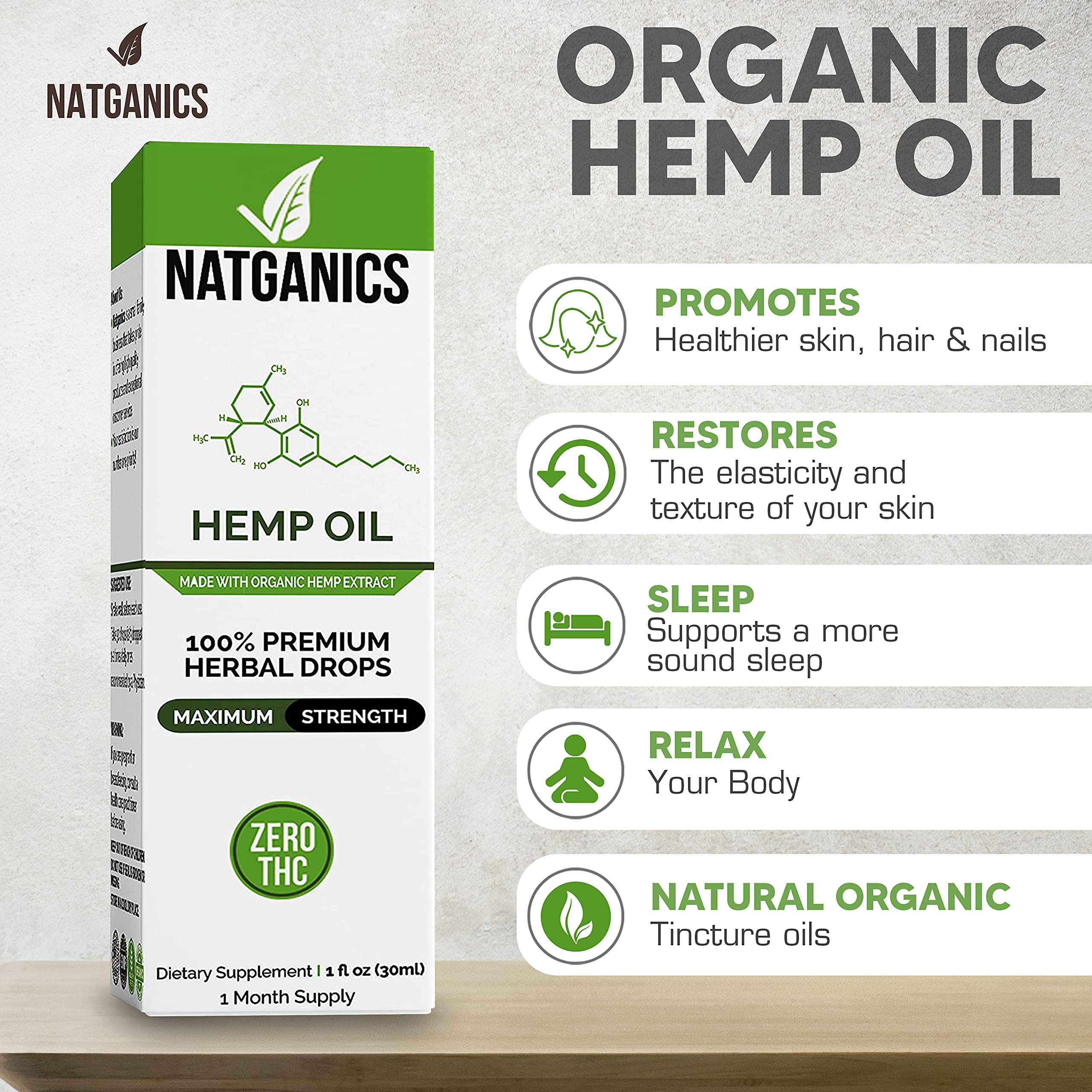 Natganics botella junto a un objeto para comparar tamaño y facilitar uso diario