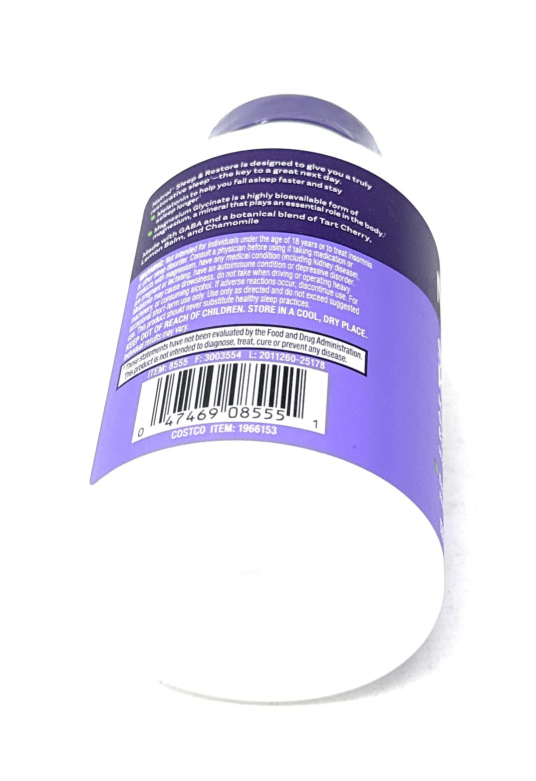 Natrol entorno de dormitorio con frasco en cabecera para promover recuperación