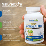 Natural Cure Labs cápsula en primer plano resaltando su tamaño y pureza