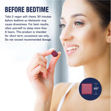 Gomita CALMSleep en mano destacando la textura masticable y conveniencia Natural Vitality