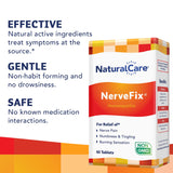 NaturalCare NerveFix tableta en mano para mostrar cómo se toma, cómodo en viaje