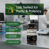 NatureBell cápsula junto a mano para comparar tamaño y dosificación