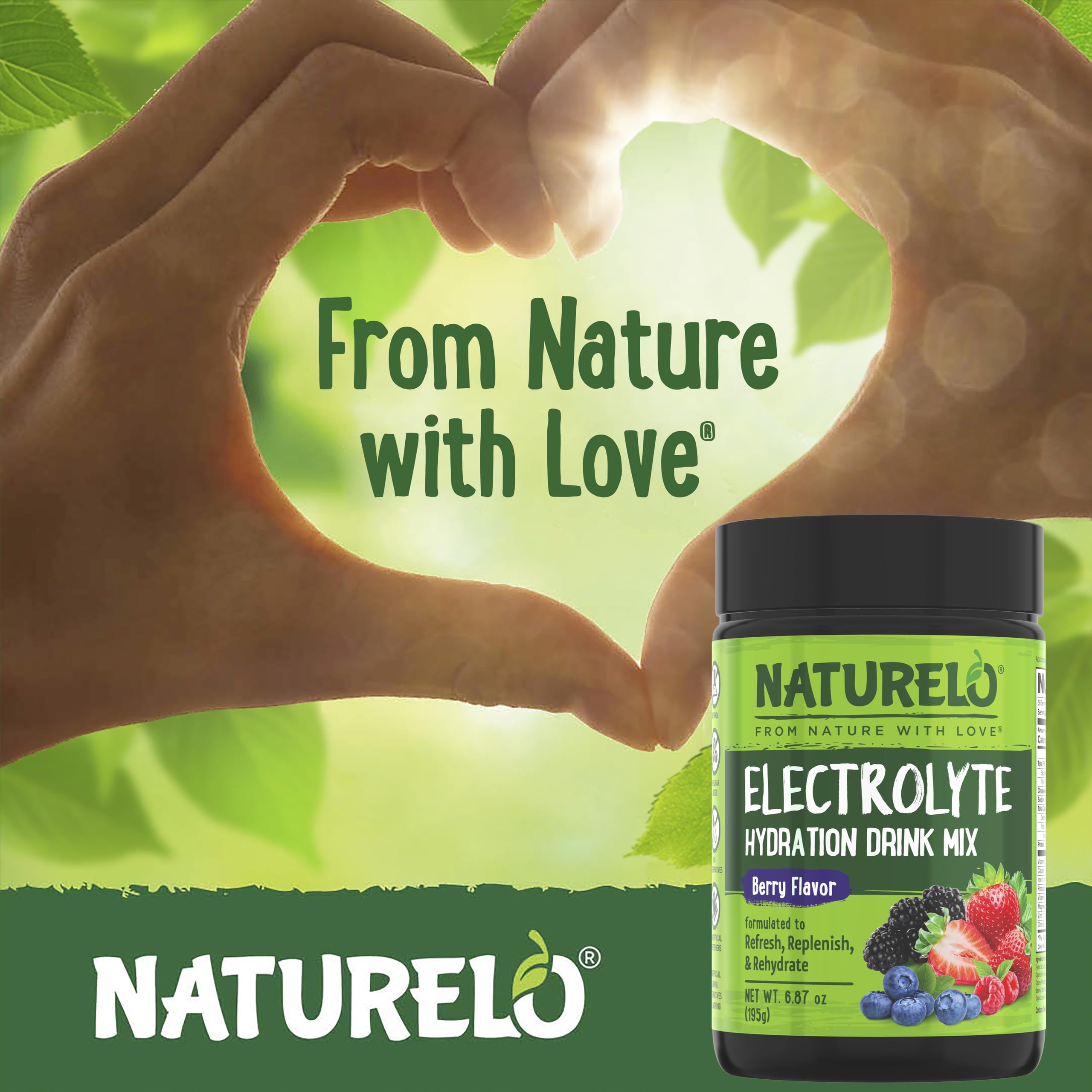 NATURELO persona usando la bebida durante entrenamiento al aire libre para reponer electrolitos