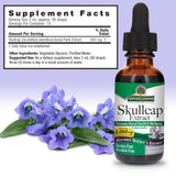 Nature's Answer gota de extracto de skullcap en primer plano mostrando textura