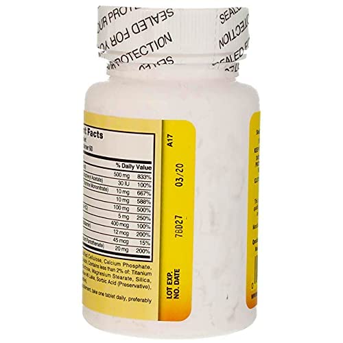 Nature's Blend etiqueta con lista de vitaminas B, C y E para información clara