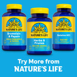 Nature's Life ingredientes visibles: ciruela y linaza para fibra