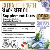 Nature's Nutrition softgels en mano mostrando facilidad de ingesta