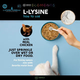 Nature's Pure Edge dueño administrando suplemento con mascota cercana y calma