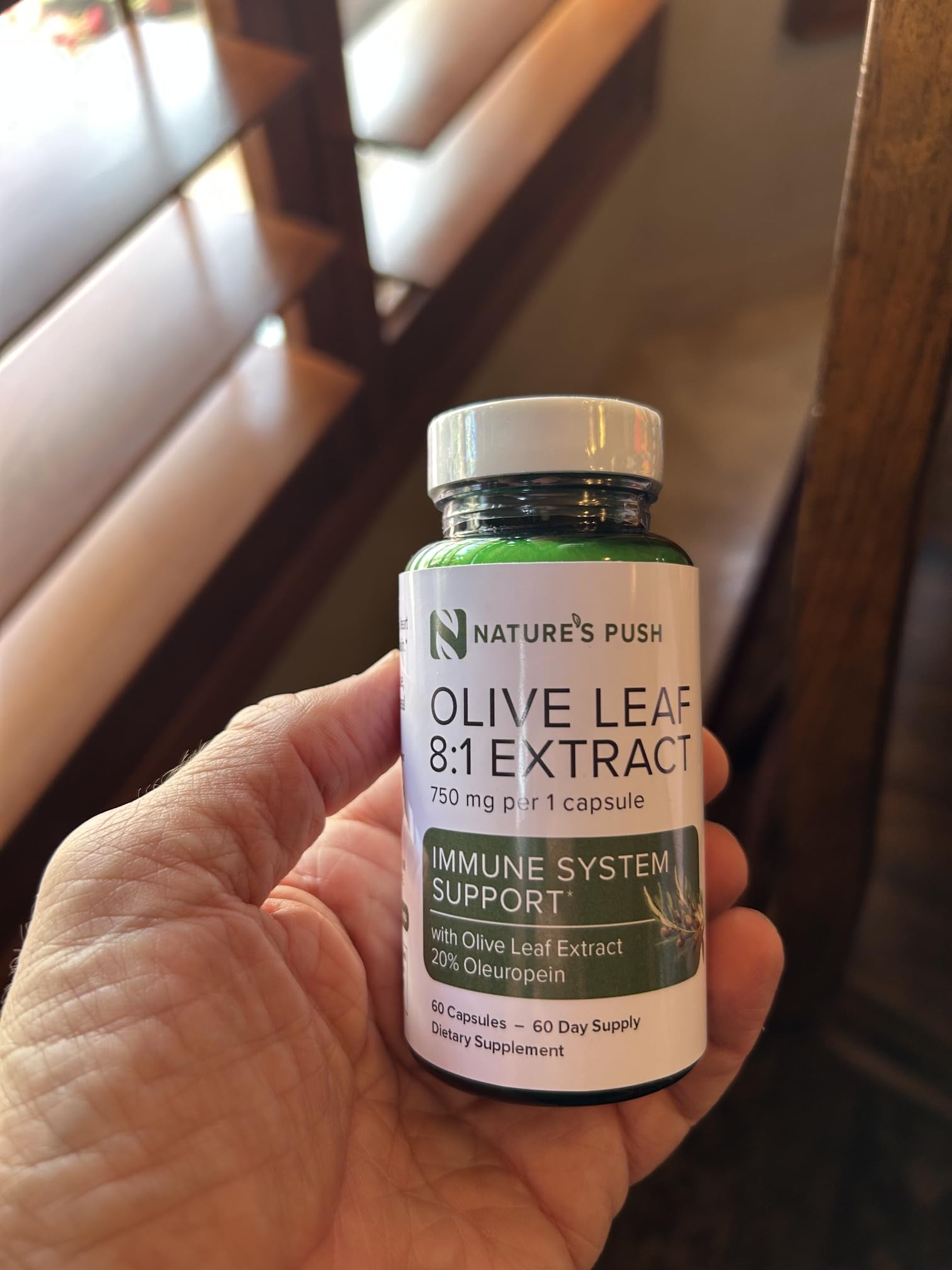 Nature's Push etiqueta con información nutricional y sello cGMP visible