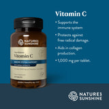 Nature's Sunshine tableta en mano para comparar tamaño y conveniencia