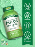 Nature's Truth aceite de pescado vertido para apreciar su textura pura