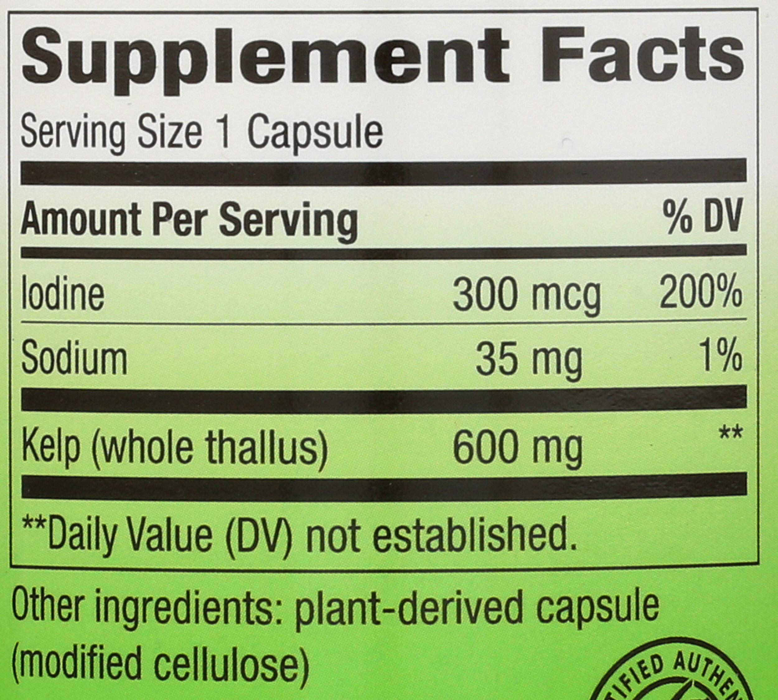 Nature's Way cápsula abierta con contenido vegetal que evidencia ingrediente natural