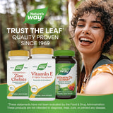 Nature's Way frasco en cocina con frutas para contexto de uso diario saludable