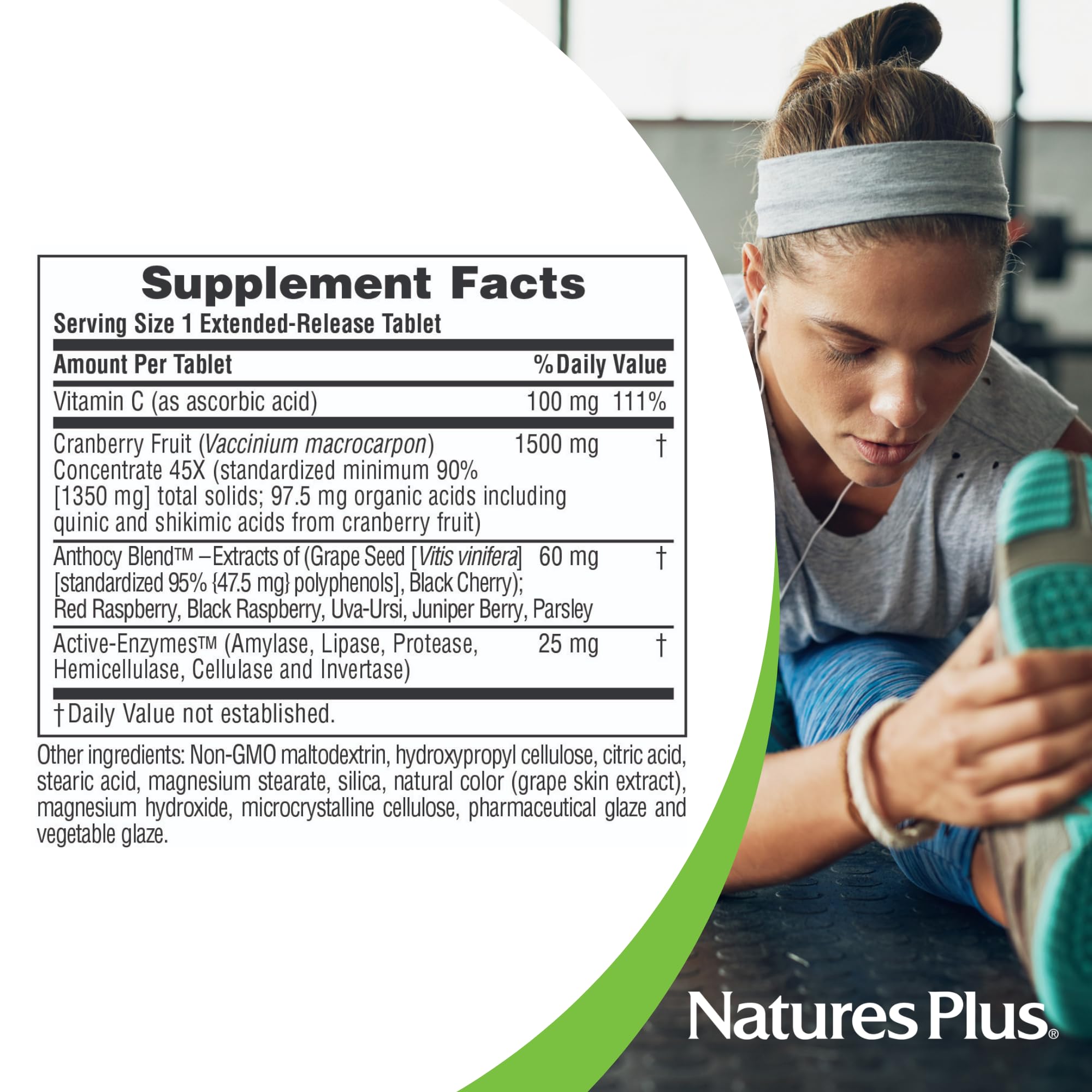 NaturesPlus tableta al lado de una mano para comparar tamaño y dosificación clara