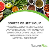 NaturesPlus detalle de la etiqueta con lista de vitaminas y minerales para transparencia informativa