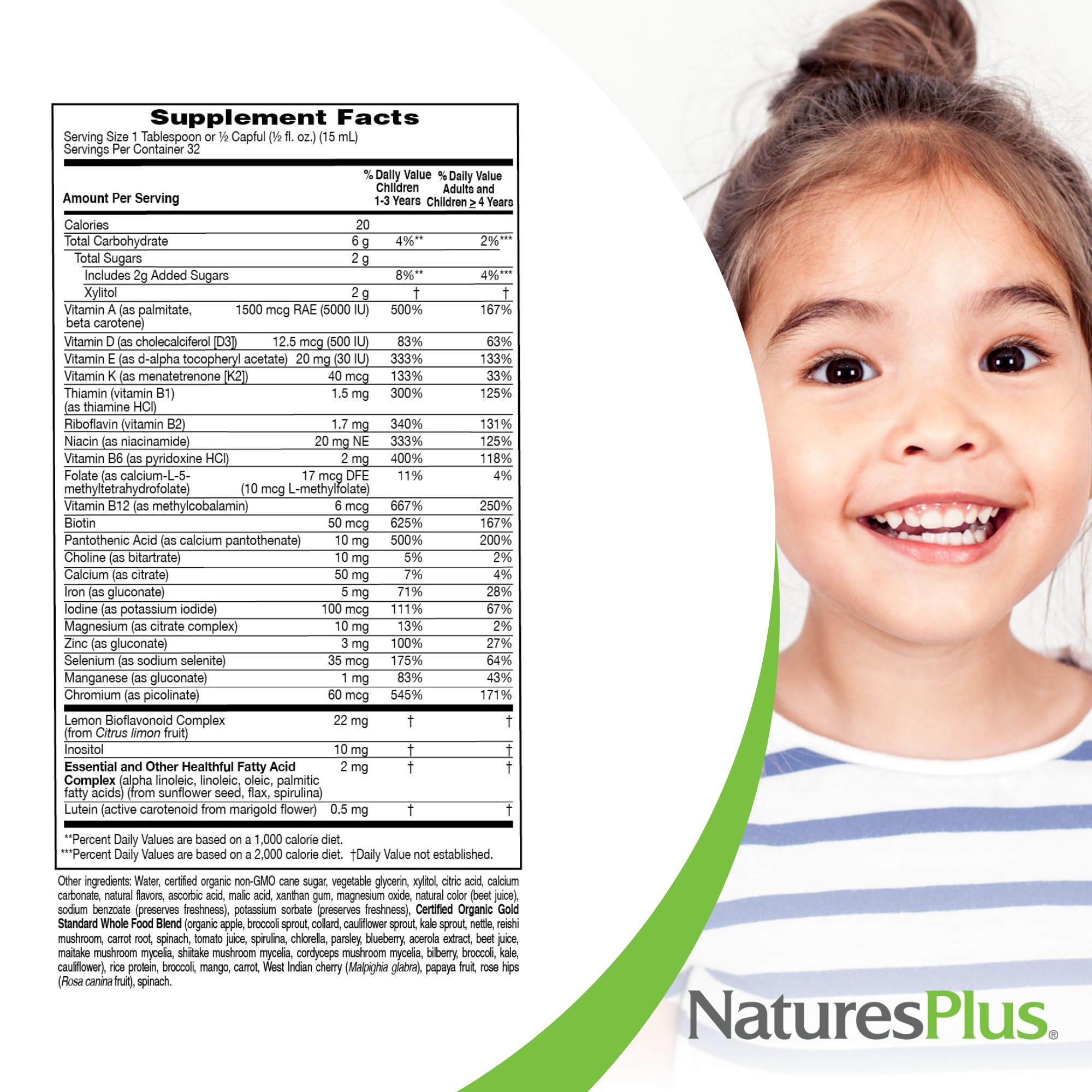 NaturesPlus etiqueta nutricional en primer plano mostrando vitaminas clave y porciones