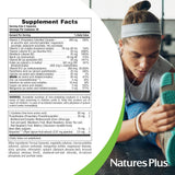NaturesPlus cápsula en mano para comparar tamaño y facilidad