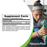 NaturesPlus etiqueta con sellos de cGMP, FDA y NSF destacando control de calidad