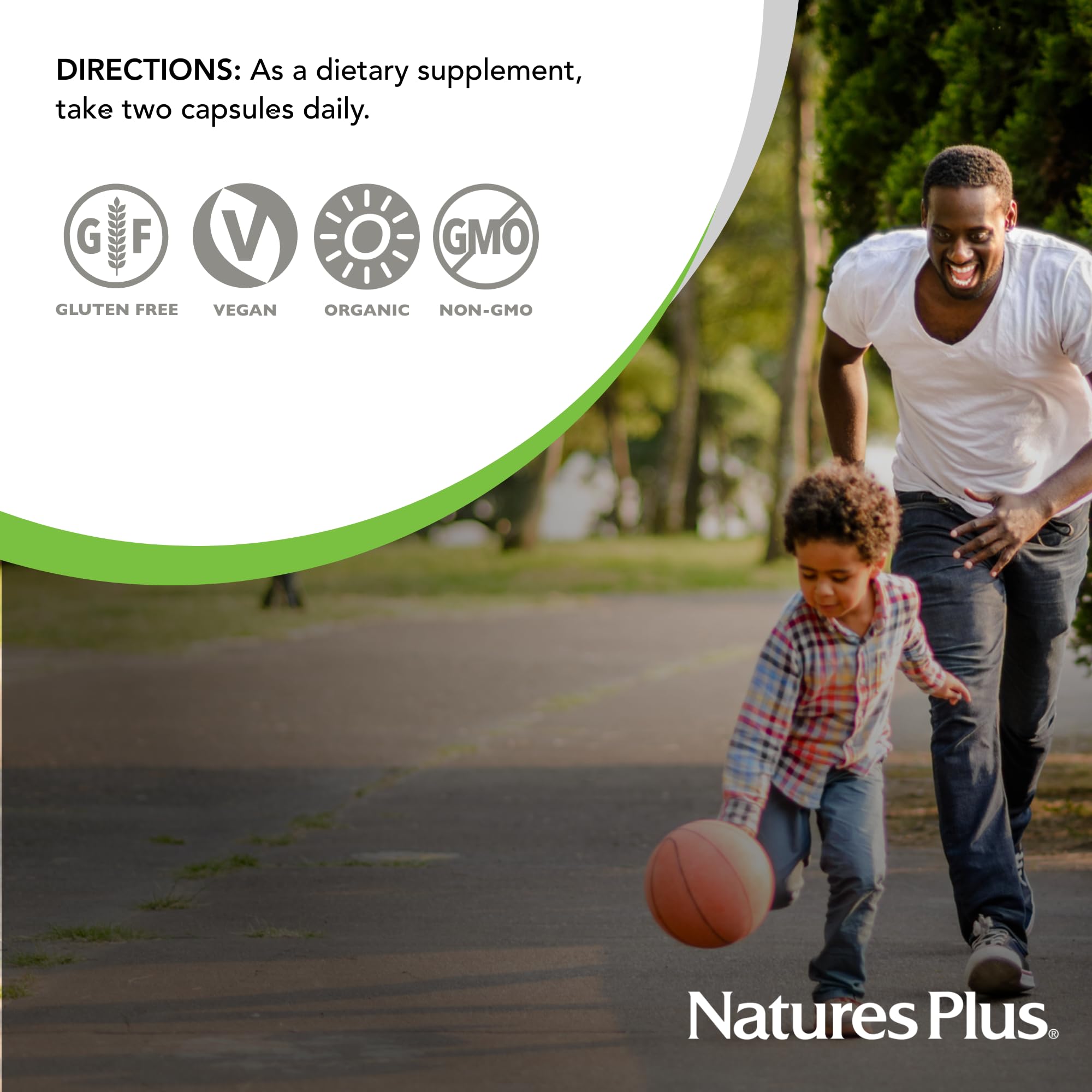 NaturesPlus frasco colocado en entorno natural resaltando origen orgánico