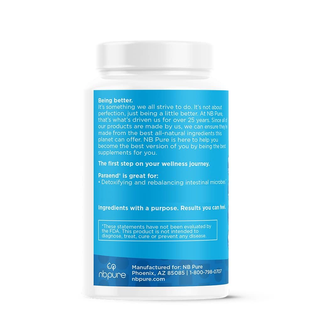 nbpure cápsulas en mano lista para tomar con vaso de agua