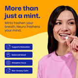 Neuro pastilla en mano para comparar tamaño y dosificación práctica