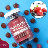 Primer plano de ingredientes naturales y lista de vitaminas del producto NEW AGE