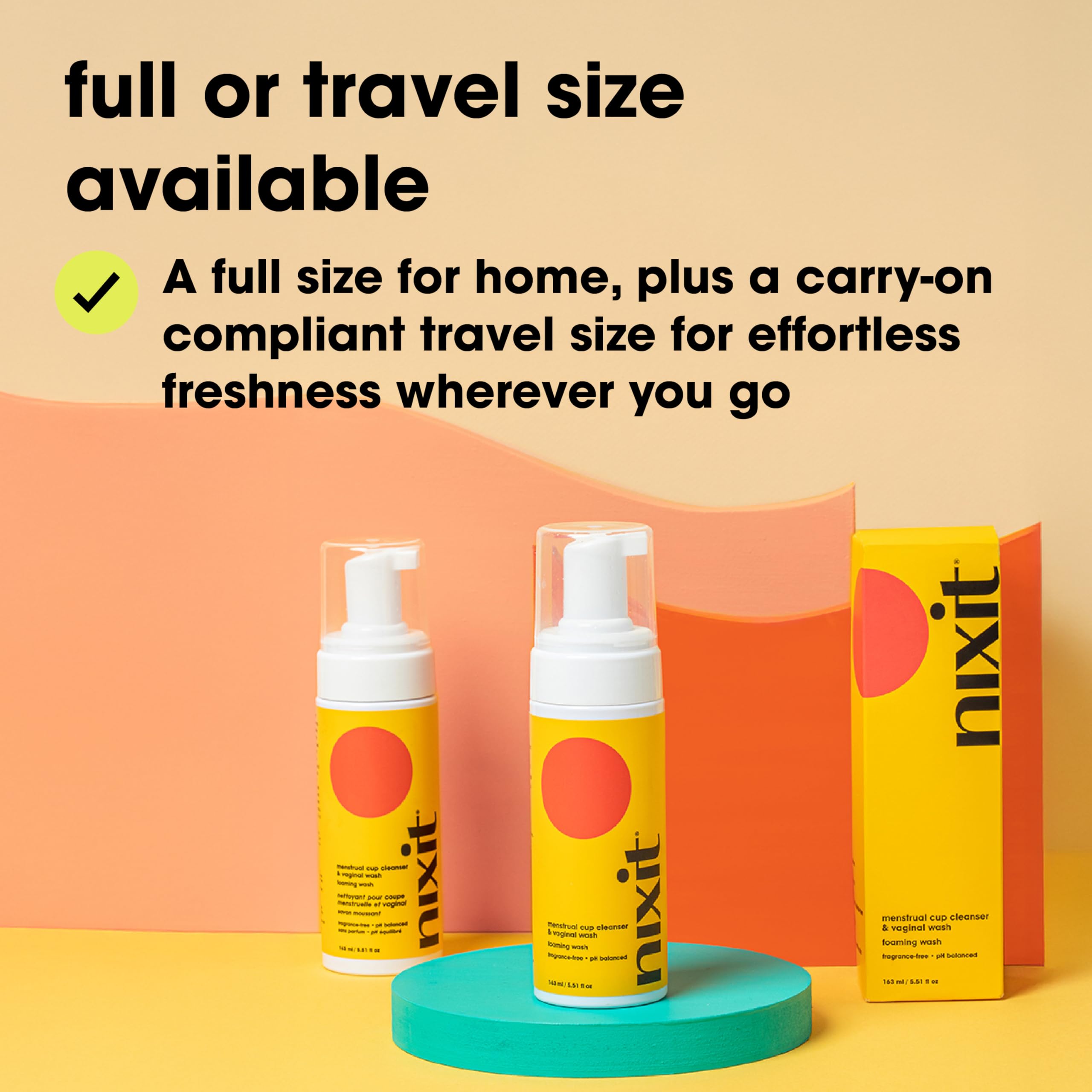 nixit junto a una mano para apreciar el tamaño de viaje