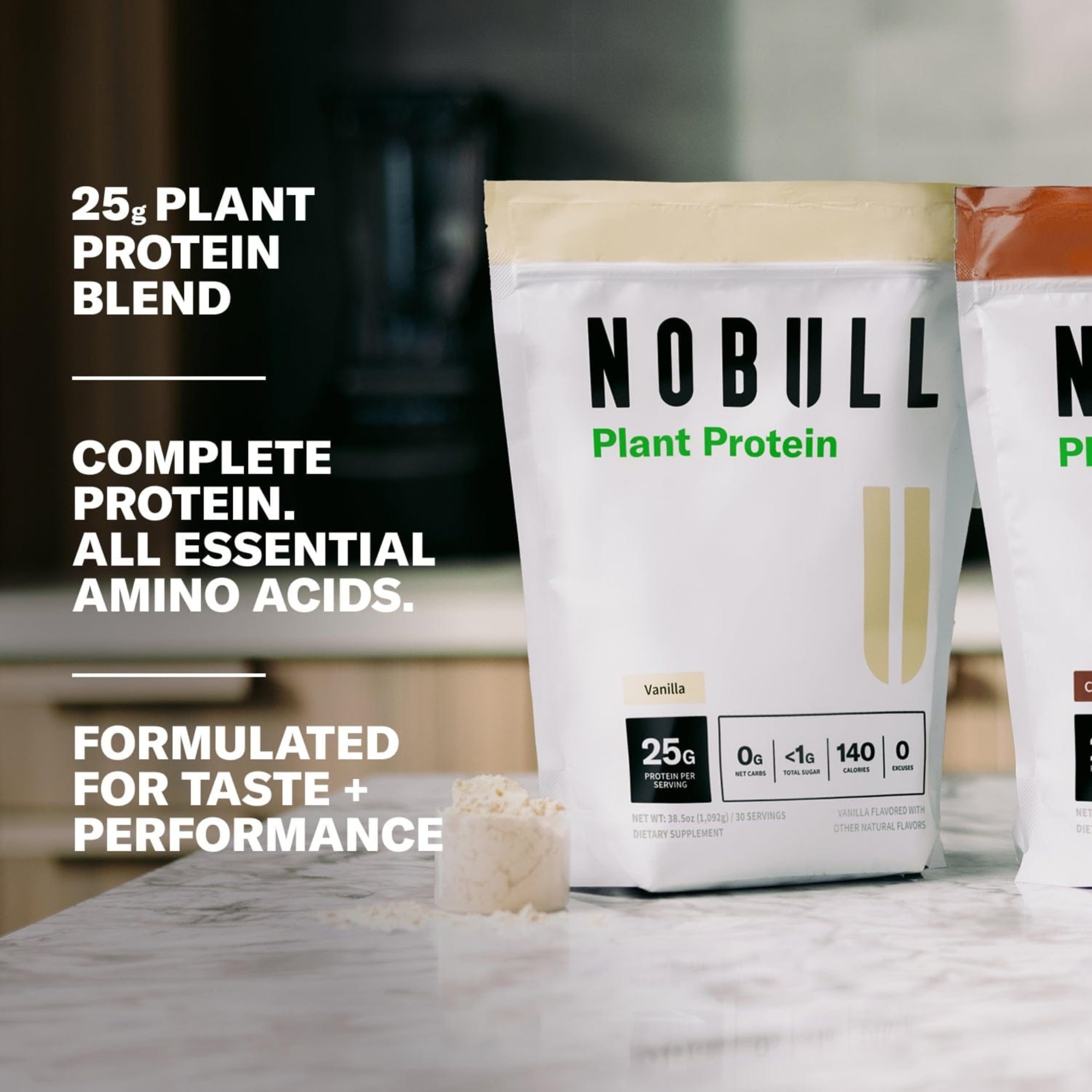 NOBULL envase junto a objetos cotidianos para mostrar tamaño real