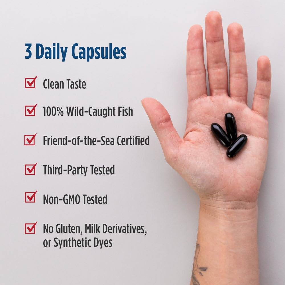 Nordic Naturals cápsula en mano para comparar tamaño y facilidad de deglución