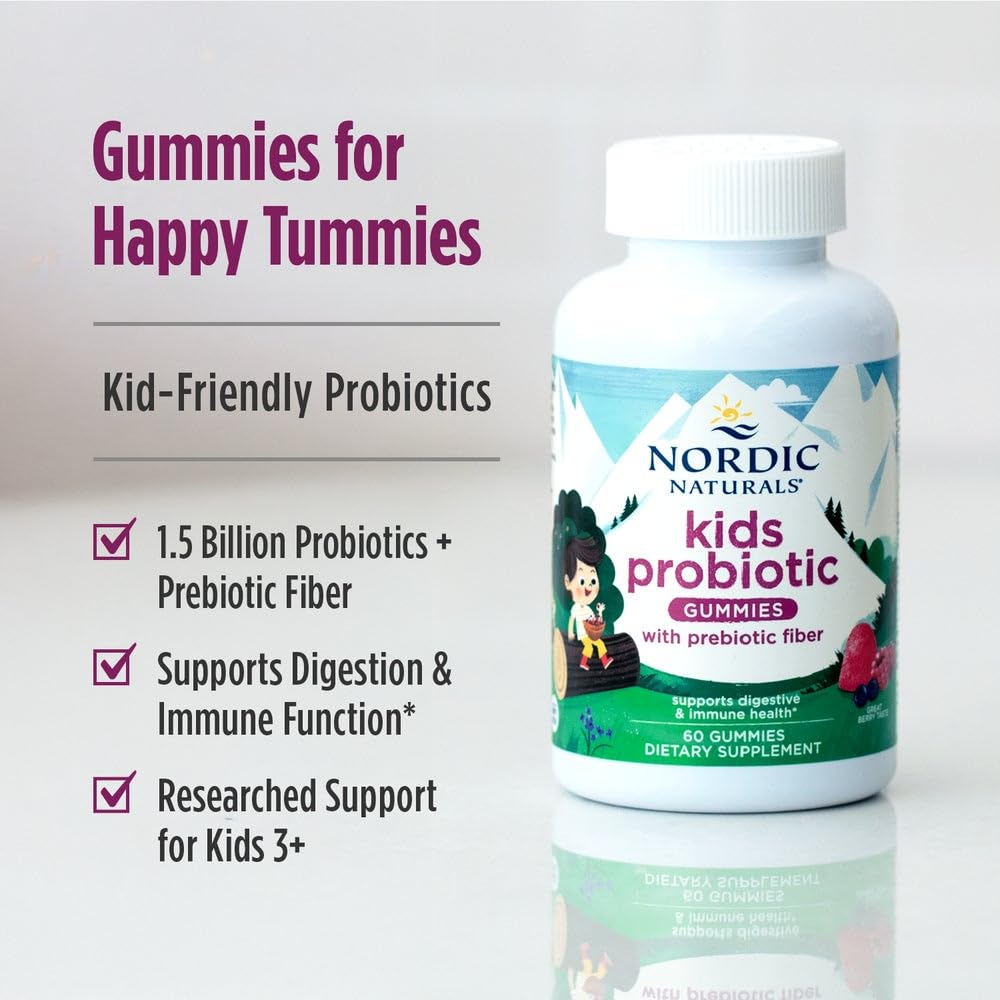 Nordic Naturals gomita en mano para comparar tamaño y dosificación segura