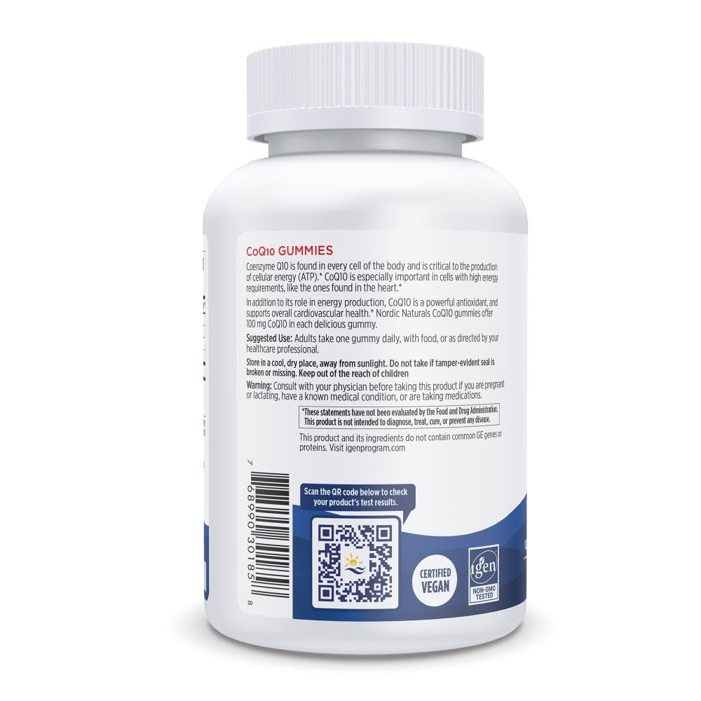 Nordic Naturals persona masticando gomita, muestra aceptación y palatabilidad