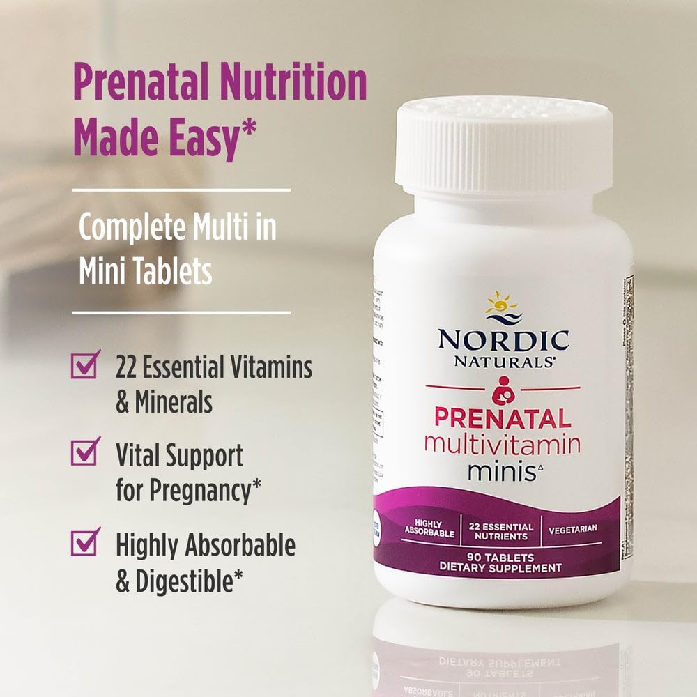 Nordic Naturals tabletas en mano para comparar escala y facilidad de tragar