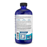 Nordic Naturals añadiendo aceite a batido para conveniencia diaria