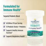Nordic Naturals cápsula en mano ilustrando dosis y conveniencia diaria
