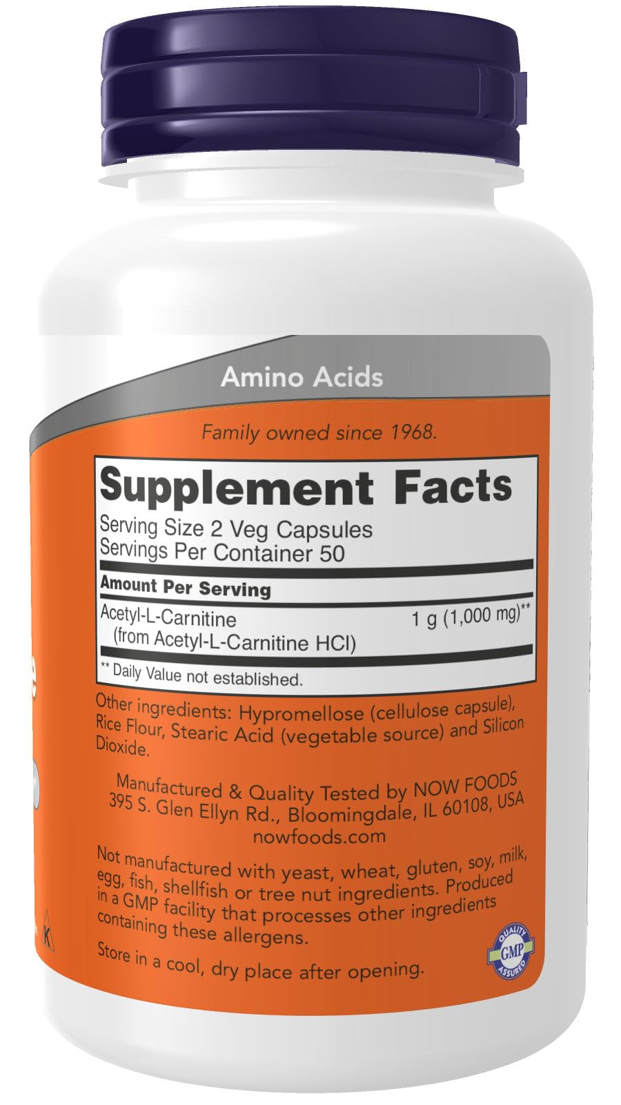 Detalle de una cápsula de NOW Foods acetil L-carnitina, textura y tamaño para fácil ingestión