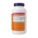 NOW Foods primer plano de una cápsula vegetal que muestra textura y facilidad