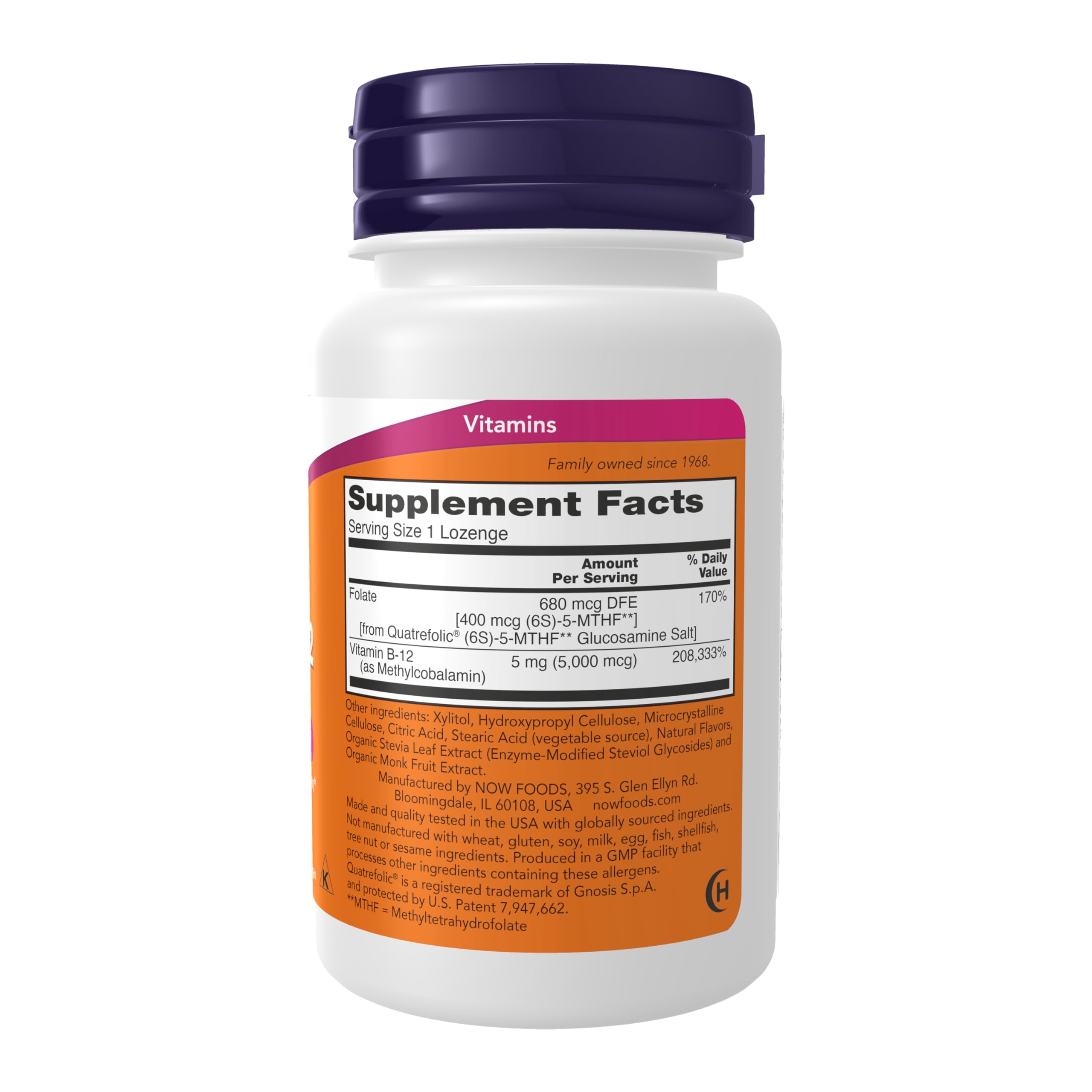 Primer plano de una pastilla masticable NOW Foods Methyl B-12 mostrando textura y tamaño