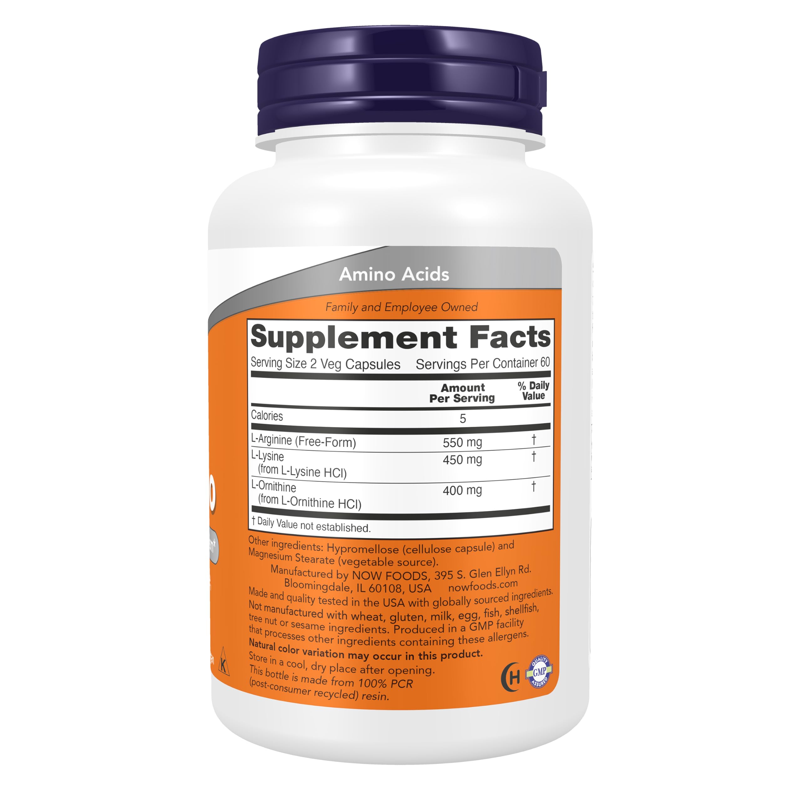 NOW Foods cápsulas en mano para visualizar tamaño y facilidad de uso