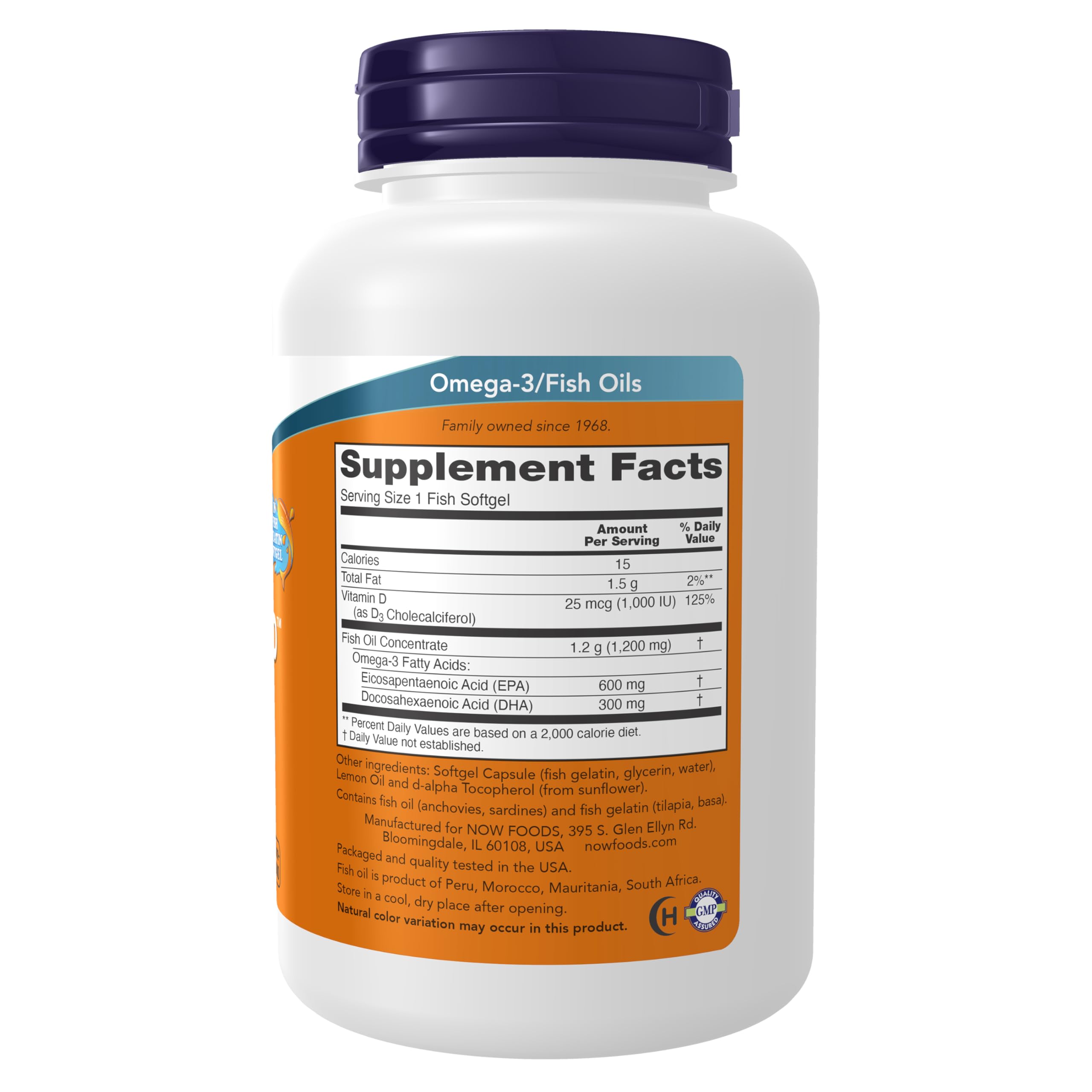 NOW Ultra Omega 3‑D cápsula en primer plano mostrando textura y facilidad de ingesta