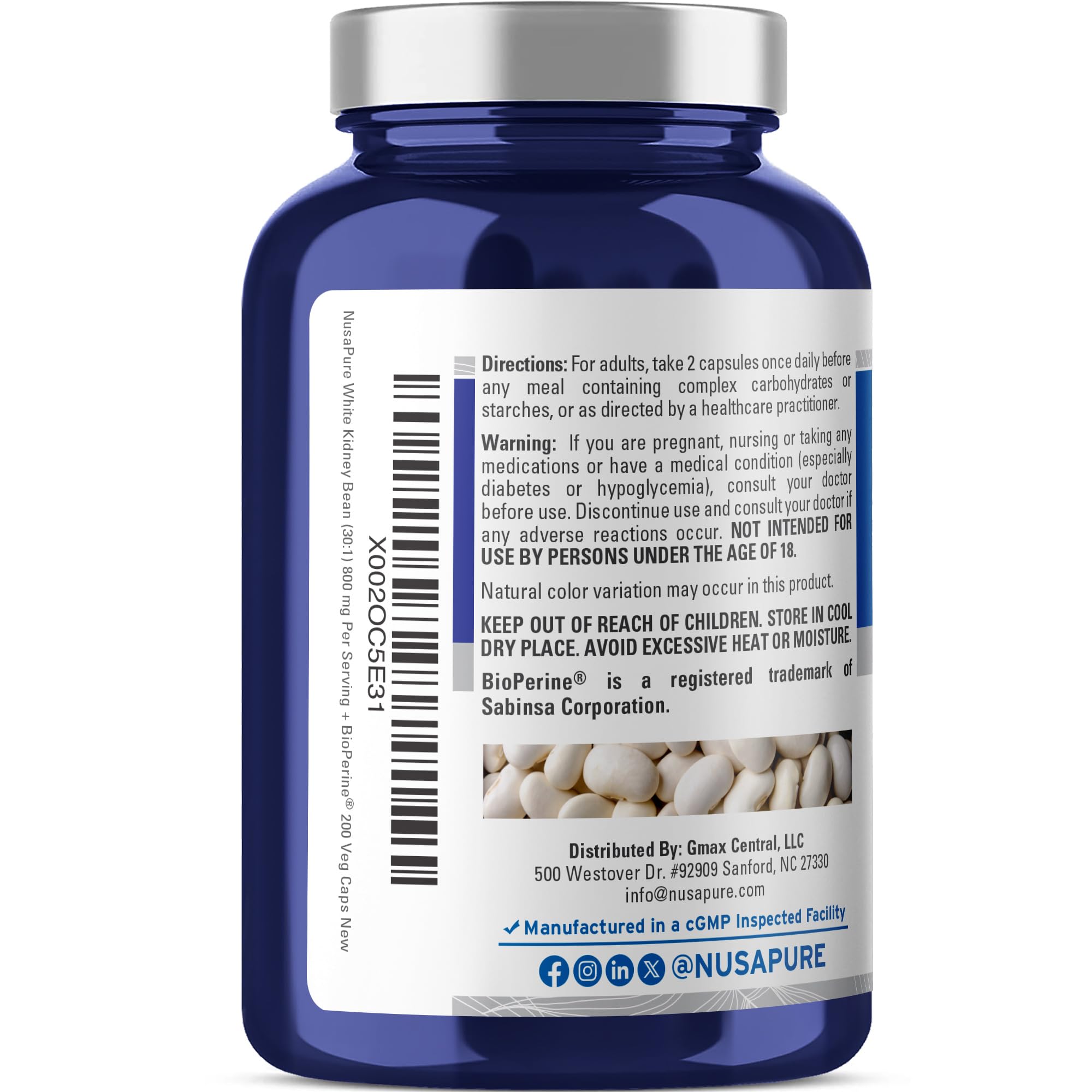 NusaPure cápsulas en mano mostrando tamaño y facilidad de uso