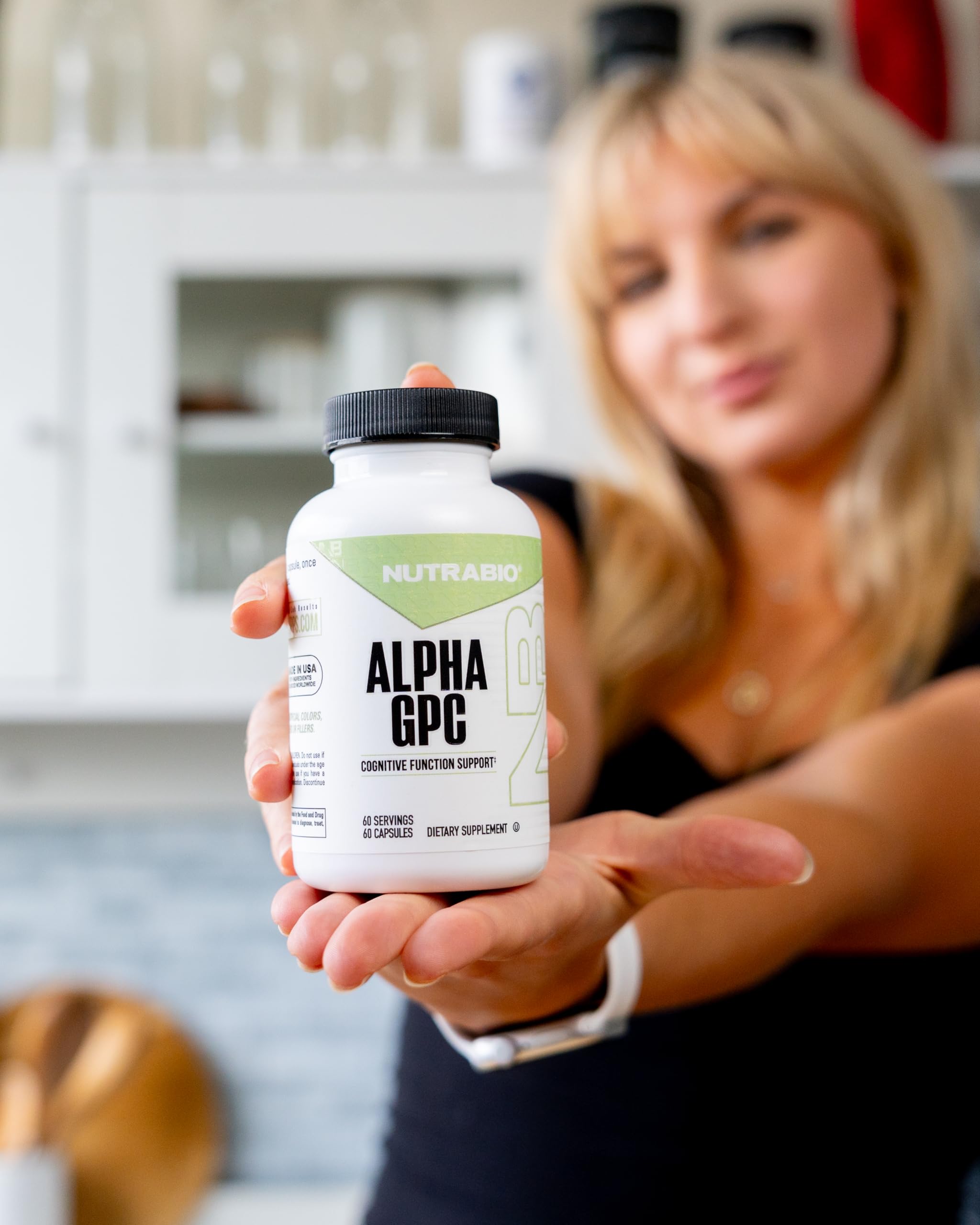 NutraBio polvo o textura del ingrediente Alpha GPC destacando pureza