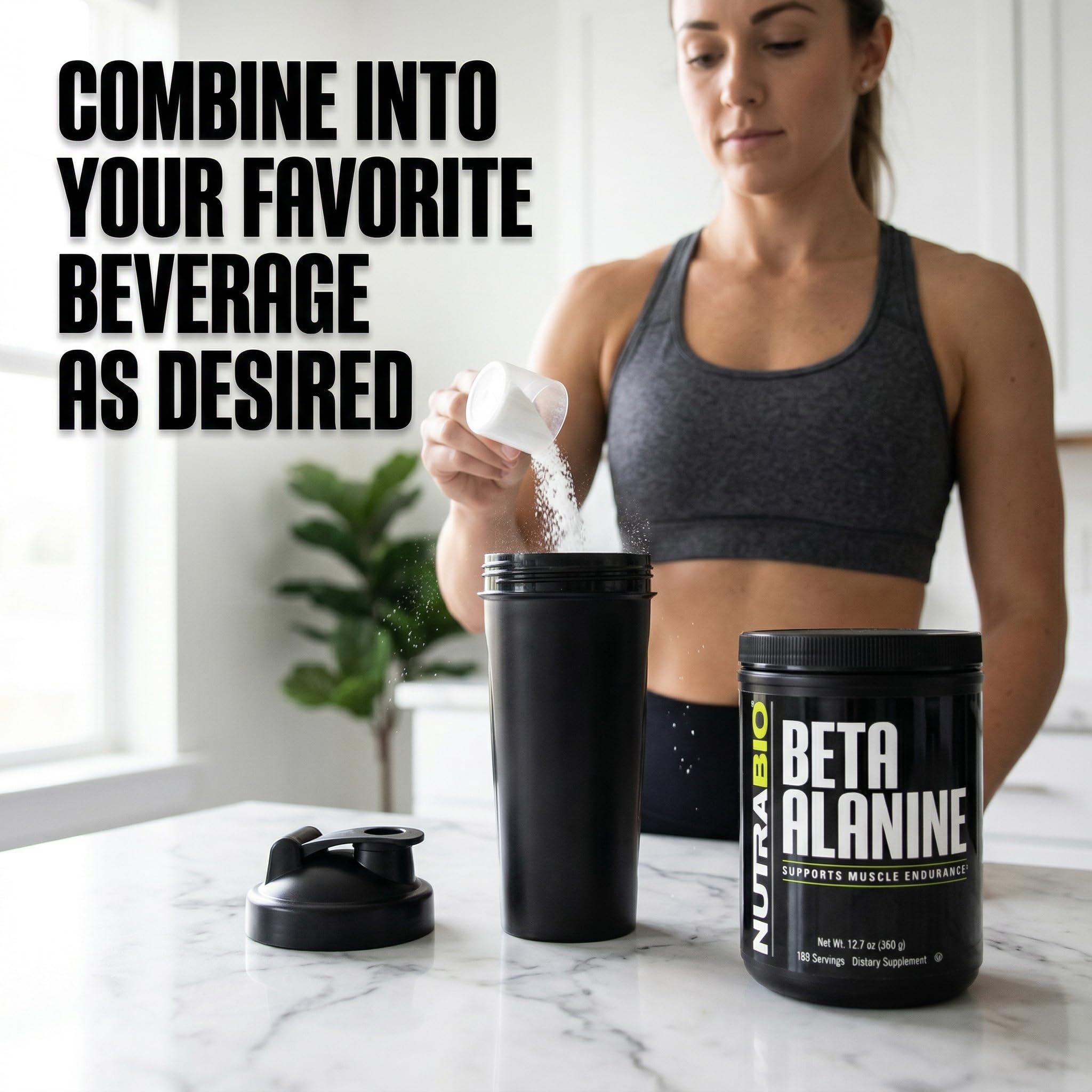 NutraBio envase junto a mano para comparar tamaño y cantidad