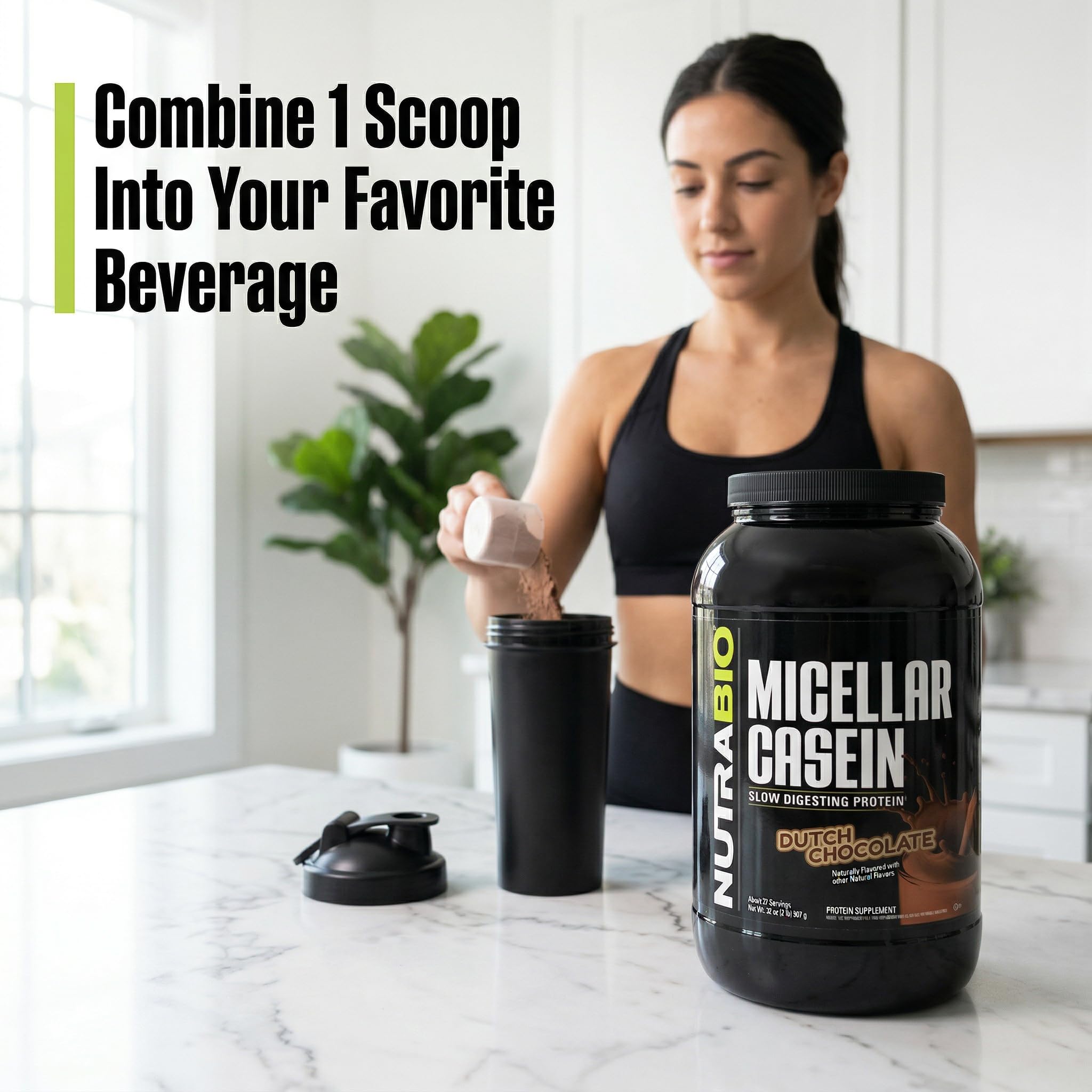NutraBio envase 2lb junto a objeto cotidiano para comparar tamaño práctico