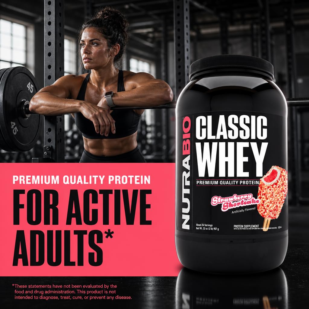 Atleta bebiendo NutraBio Classic Whey después del entrenamiento para apoyar recuperación muscular