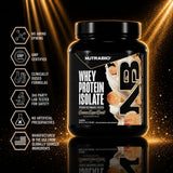 NutraBio estilo de vida en gimnasio con botella para consumo post-entrenamiento