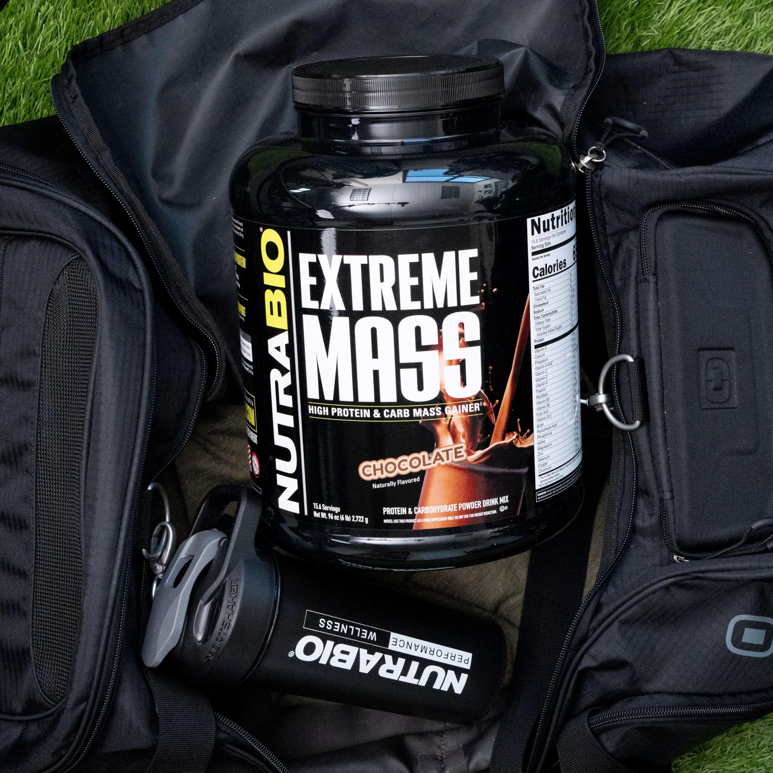 Desayuno con NutraBio Extreme Mass batido y avena, ejemplo de uso cotidiano