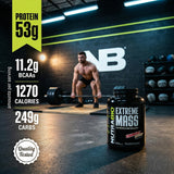 NutraBio vaso preparado con batido ofreciendo energía tras entrenar